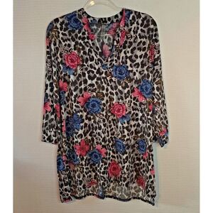 Honeyme Curvy Tunic Top 3X Gray Leopard Floral Split Neck High-Low Hem Sexiness